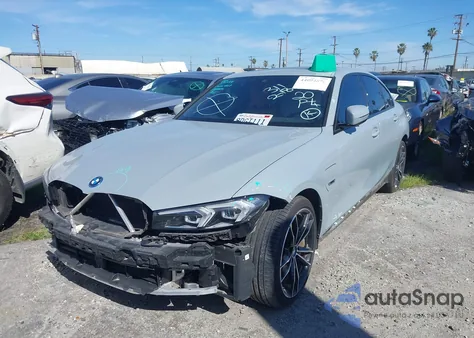 2023 BMW 3 Series 330E из США, поврежденный, VIN 3MW39FF06P8C84003